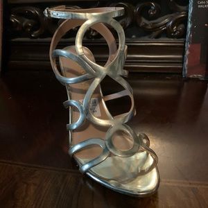 Ladies shoes